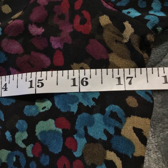 ๐๐ GIFTED!! ๐๐SILK Blouse by Dana Buchman 100% SILK Blouse - Picture 4 of 6